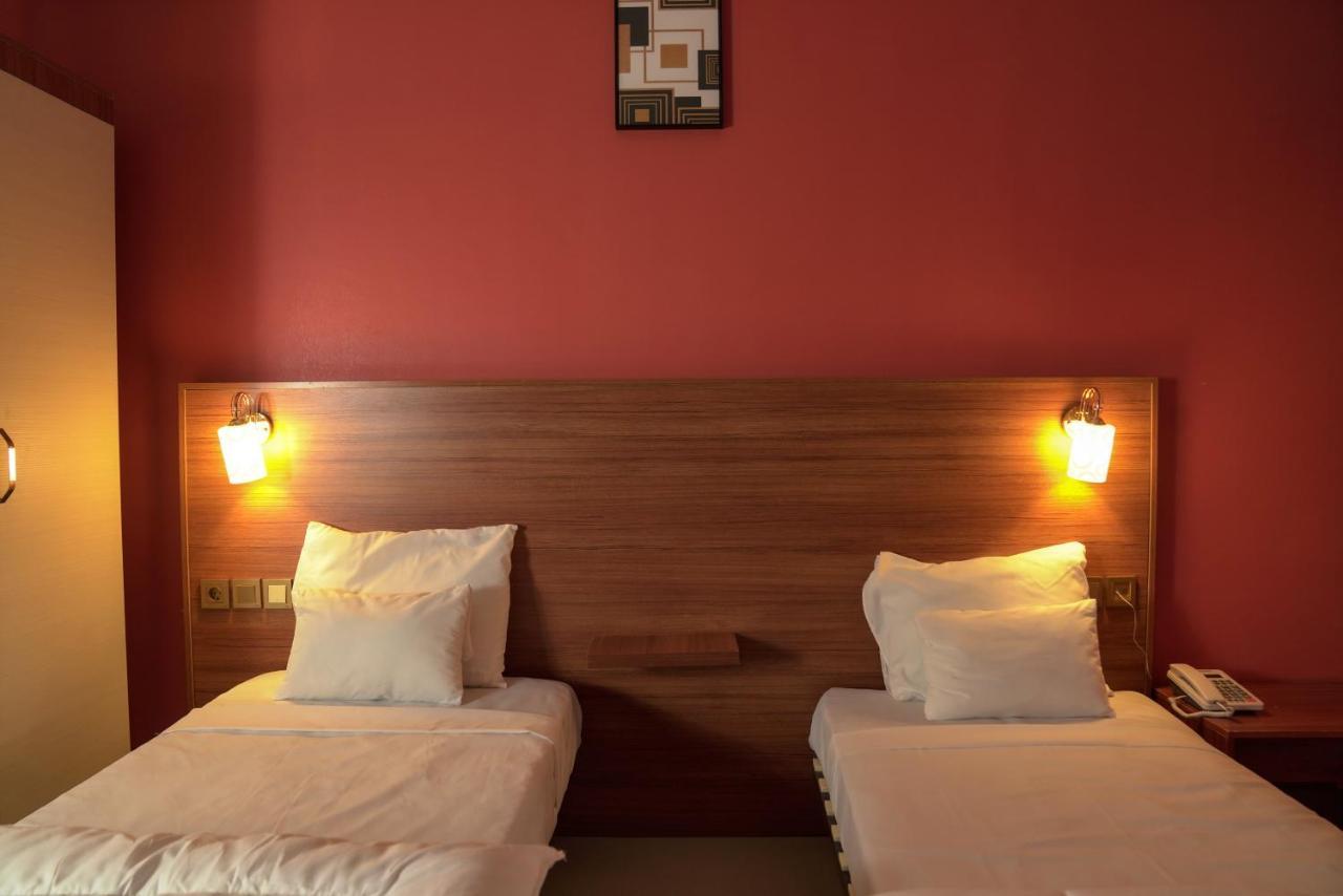 Dialali Hotel Nouakchott Dış mekan fotoğraf