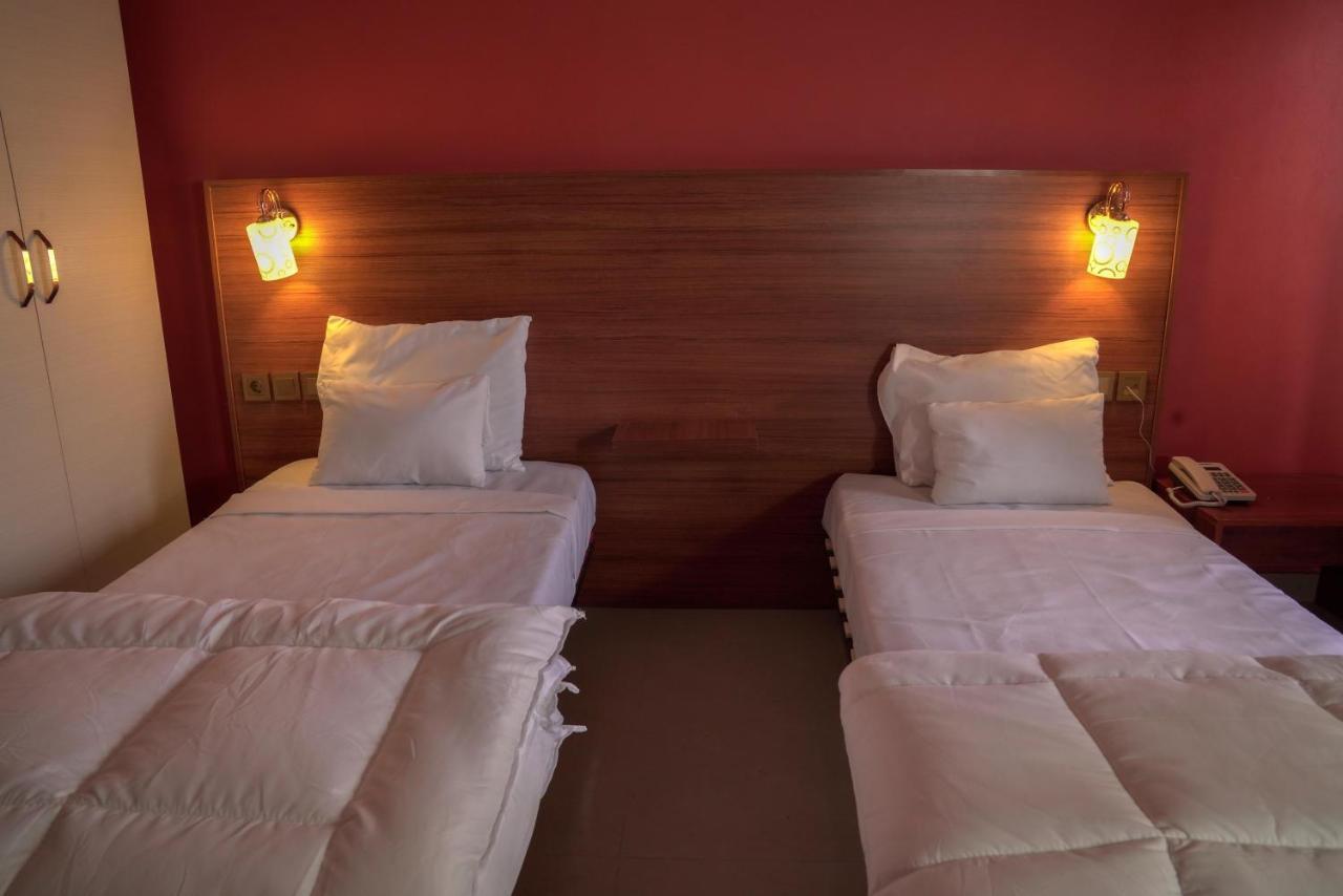 Dialali Hotel Nouakchott Dış mekan fotoğraf
