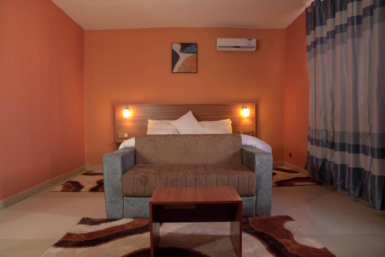 Dialali Hotel Nouakchott Dış mekan fotoğraf