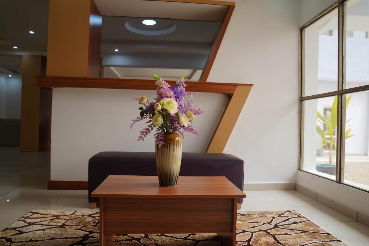 Dialali Hotel Nouakchott Dış mekan fotoğraf